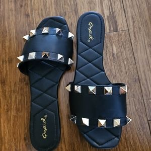 Never Worn! Quipid Black Studded Sandals Size 8